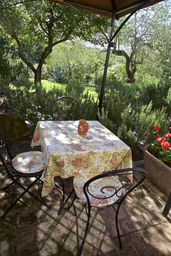 Fonte Magia Bed and Breakfast Castel de' Fiori Exteriör bild