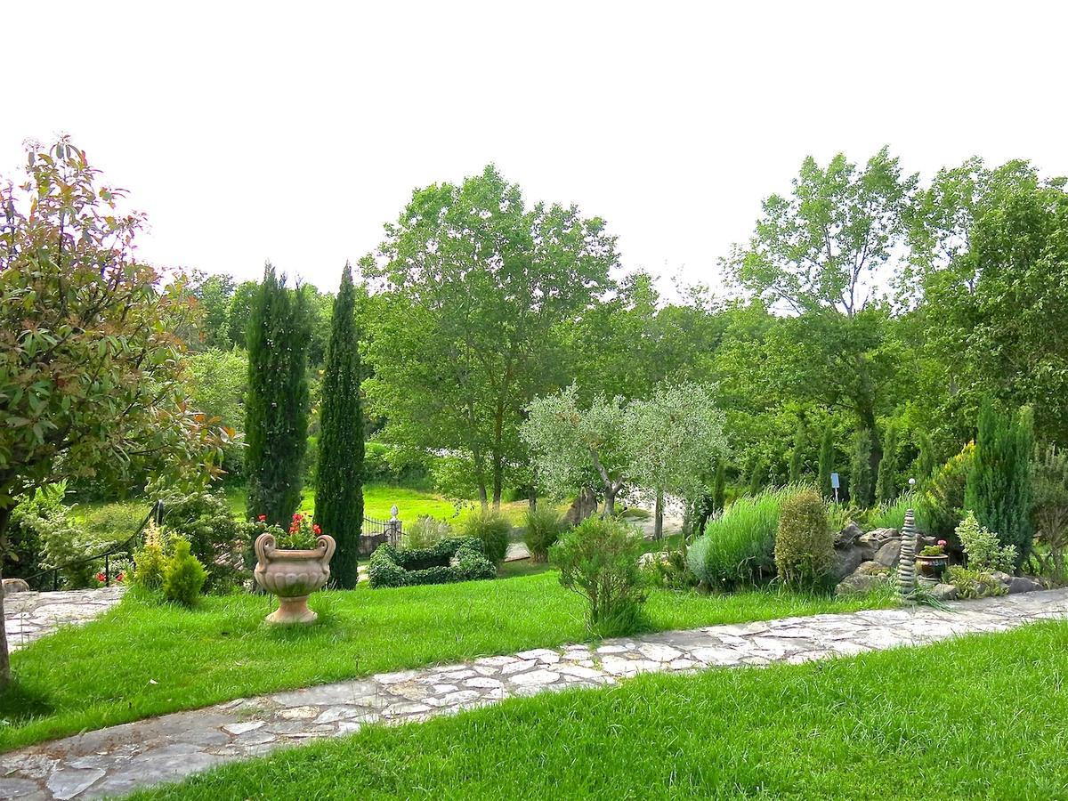 Fonte Magia Bed and Breakfast Castel de' Fiori Exteriör bild